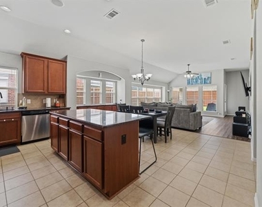 2616 Pine Trail Drive - Photo Thumbnail 6