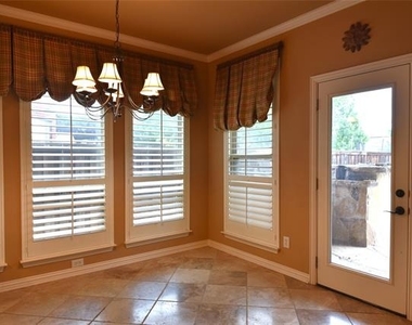 3016 Myrtice Drive - Photo Thumbnail 7
