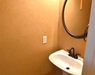 3016 Myrtice Drive - Photo Thumbnail 10
