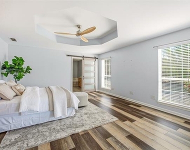 2700 Solar Court - Photo Thumbnail 18