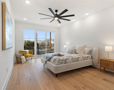 2348 Wycliff Avenue - Photo Thumbnail 17