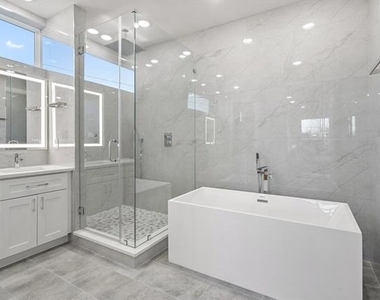 2348 Wycliff Avenue - Photo Thumbnail 20
