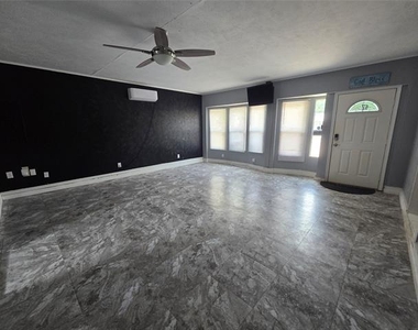 624 Oceanview Drive - Photo Thumbnail 4