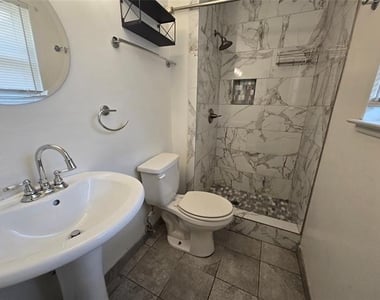 624 Oceanview Drive - Photo Thumbnail 16