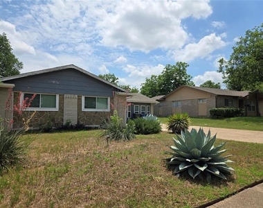 624 Oceanview Drive - Photo Thumbnail 1