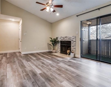 1310 Harwell Drive - Photo Thumbnail 3