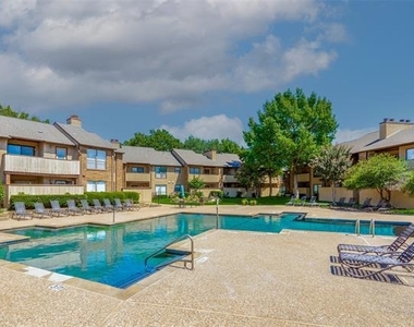 1310 Harwell Drive - Photo Thumbnail 18