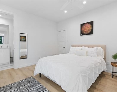 4305 Roseland Avenue - Photo Thumbnail 26