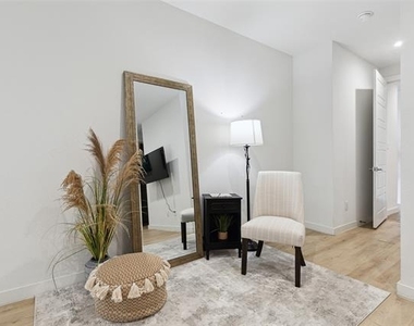 4305 Roseland Avenue - Photo Thumbnail 16
