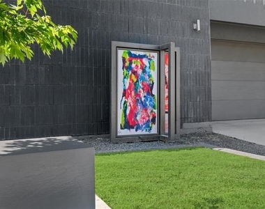 4305 Roseland Avenue - Photo Thumbnail 1