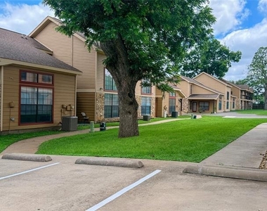2410 S 2nd Street - Photo Thumbnail 1