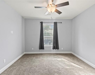 4424 Overbrook Drive - Photo Thumbnail 15