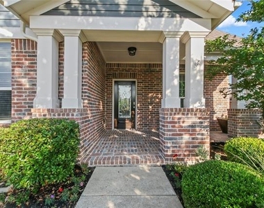 4424 Overbrook Drive - Photo Thumbnail 4