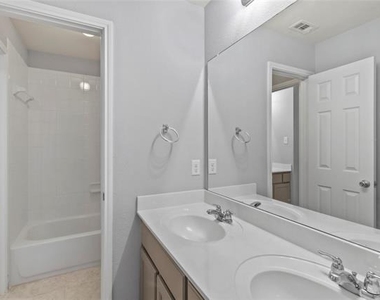 4424 Overbrook Drive - Photo Thumbnail 21