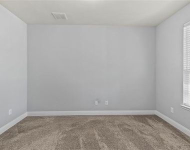 4424 Overbrook Drive - Photo Thumbnail 16