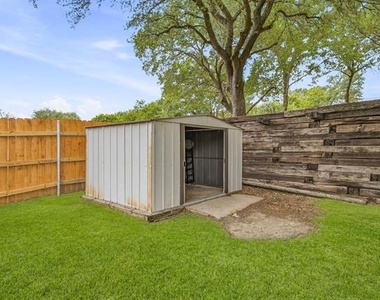 145 Deer Creek Drive - Photo Thumbnail 20