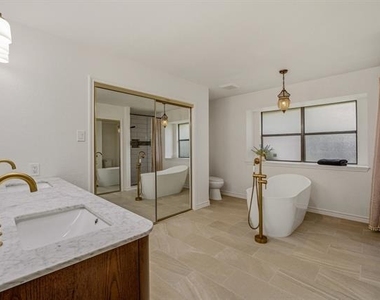 145 Deer Creek Drive - Photo Thumbnail 9