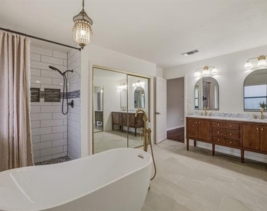 145 Deer Creek Drive - Photo Thumbnail 10