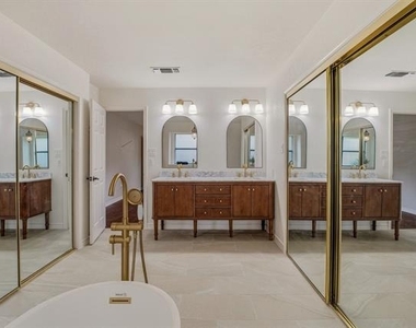 145 Deer Creek Drive - Photo Thumbnail 11