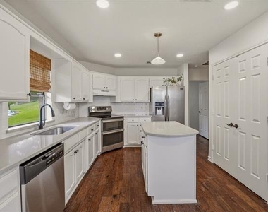 145 Deer Creek Drive - Photo Thumbnail 7