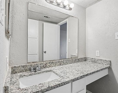 5534 Boca Raton Boulevard - Photo Thumbnail 22