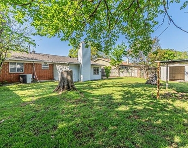 2009 Meadow Lark Lane - Photo Thumbnail 35