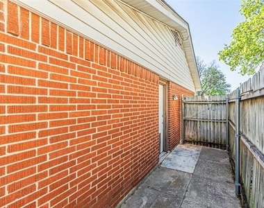2009 Meadow Lark Lane - Photo Thumbnail 29