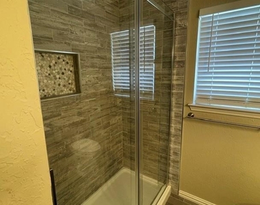 8221 Mark Lane - Photo Thumbnail 8