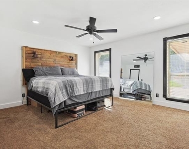2525 Freedom Lane - Photo Thumbnail 8
