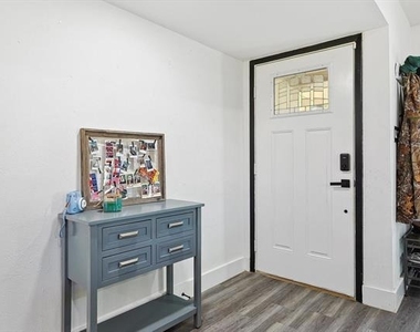 2525 Freedom Lane - Photo Thumbnail 2