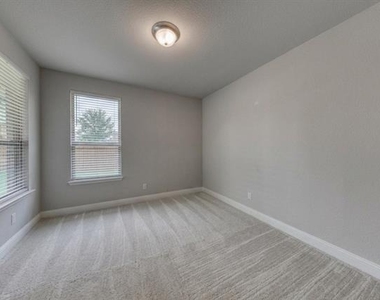 9224 Armadillo Trail - Photo Thumbnail 6