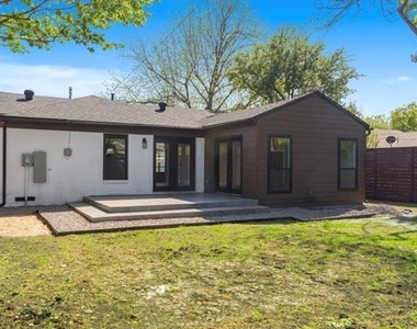 4927 Linnet Lane - Photo Thumbnail 16