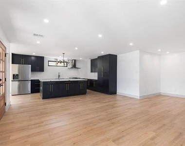 4927 Linnet Lane - Photo Thumbnail 14