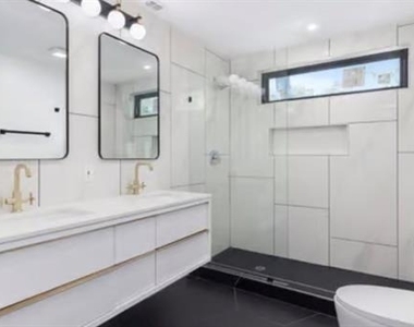4927 Linnet Lane - Photo Thumbnail 7