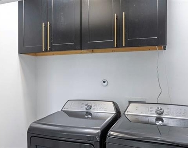 4927 Linnet Lane - Photo Thumbnail 12
