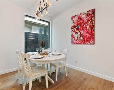 4303 Roseland Avenue - Photo Thumbnail 10