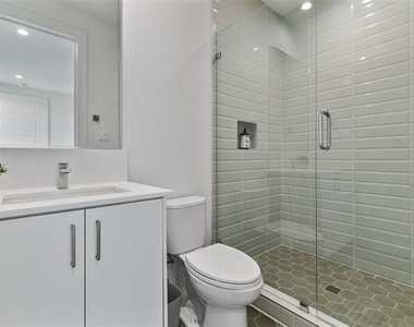 4303 Roseland Avenue - Photo Thumbnail 34