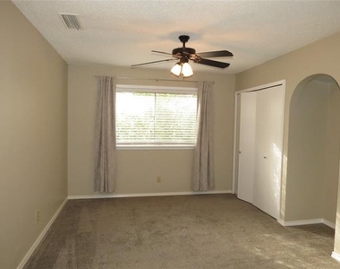 1234 Briarcove Drive - Photo Thumbnail 18