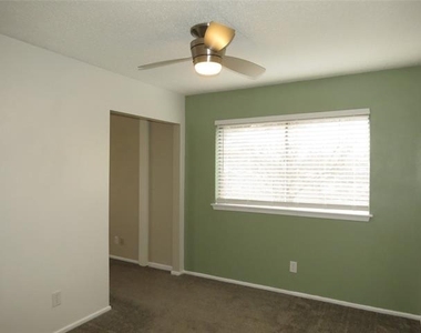 1234 Briarcove Drive - Photo Thumbnail 12