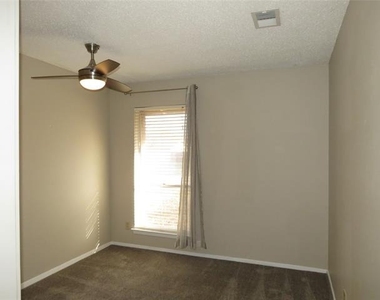 1234 Briarcove Drive - Photo Thumbnail 13