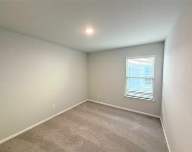 13140 Zion Drive - Photo Thumbnail 24