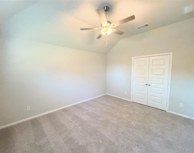 13140 Zion Drive - Photo Thumbnail 18