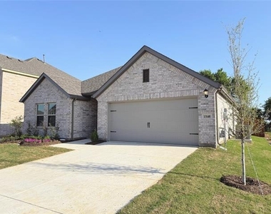 13140 Zion Drive - Photo Thumbnail 2