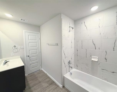 13140 Zion Drive - Photo Thumbnail 26