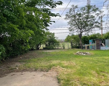 4425 Jane Anne Street - Photo Thumbnail 1