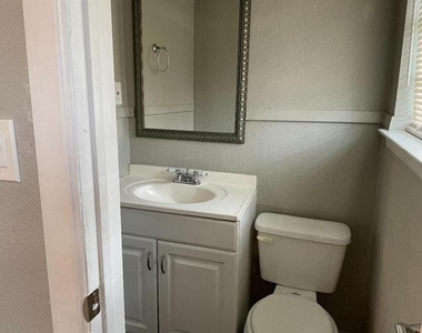 4425 Jane Anne Street - Photo Thumbnail 11