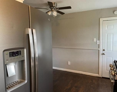4425 Jane Anne Street - Photo Thumbnail 13
