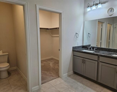 17777 Sage Lane - Photo Thumbnail 16