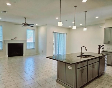 17777 Sage Lane - Photo Thumbnail 6