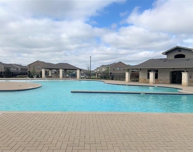 17777 Sage Lane - Photo Thumbnail 28